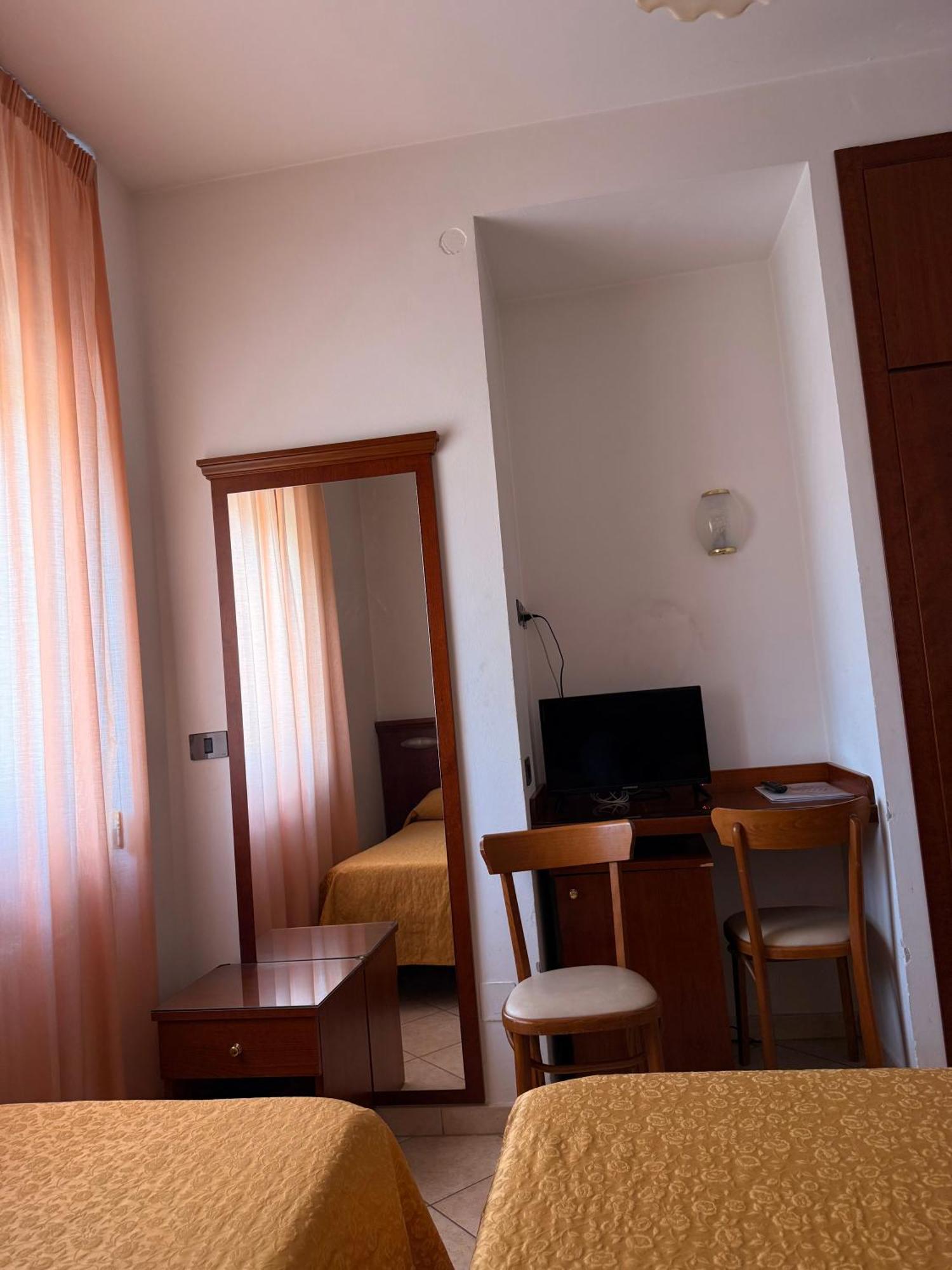 Grifone Hotel Perugia Eksteriør billede
